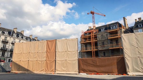 Découvrez les panneaux de chantier sur mesure à Nantes